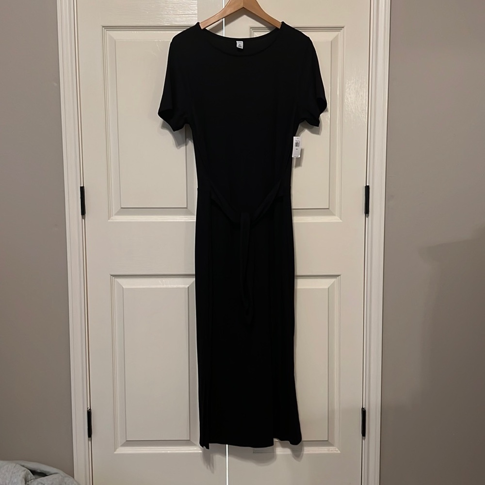 NWT Black midi dress